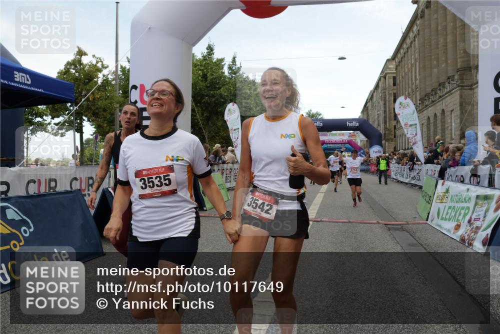 06.09.2026 - CURREX Alsterlauf Yannick Fuchs http://msf.ph/oto/10117649 06.09.2026 09:59:28 Ziel 2077, 2772, 3129, 3535, 3542, 3600, 3657, 3695, 3969, 4091, 4139, 4158, 4478, 5636, 5712, 5948, 6059, 6312, 6443, 6447 meine-sportfotos.de