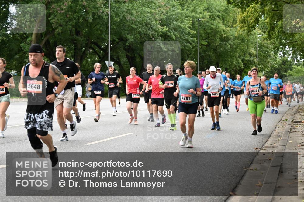06.09.2026 - CURREX Alsterlauf Dr. Thomas Lammeyer http://msf.ph/oto/10117699 06.09.2026 09:15:53 Laufen 5648, 88, 5183, 4672, 3285, 2789, 5662, 5471, 4281, 5498 meine-sportfotos.de