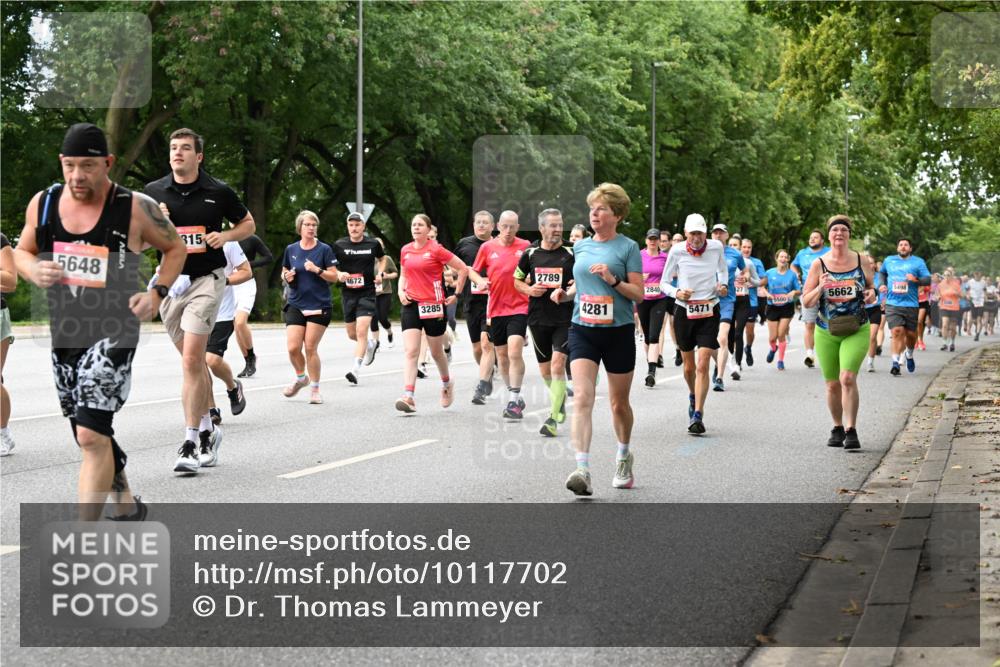 06.09.2026 - CURREX Alsterlauf Dr. Thomas Lammeyer http://msf.ph/oto/10117702 06.09.2026 09:15:53 Laufen 5648, 315, 4672, 3285, 2789, 4281, 2840, 5500, 5471, 5662, 5498 meine-sportfotos.de