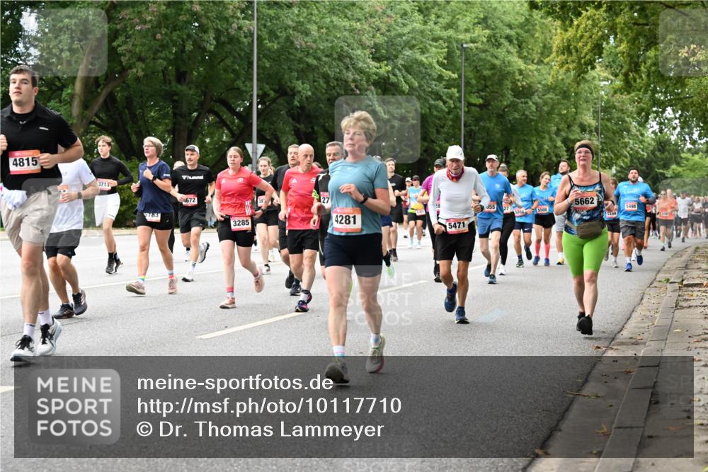 06.09.2026 - CURREX Alsterlauf Dr. Thomas Lammeyer http://msf.ph/oto/10117710 06.09.2026 09:15:54 Laufen 4815, 3711, 783, 4672, 27, 3285, 4281, 28, 5471, 855, 5268, 5500, 5662, 5499, 5498 meine-sportfotos.de
