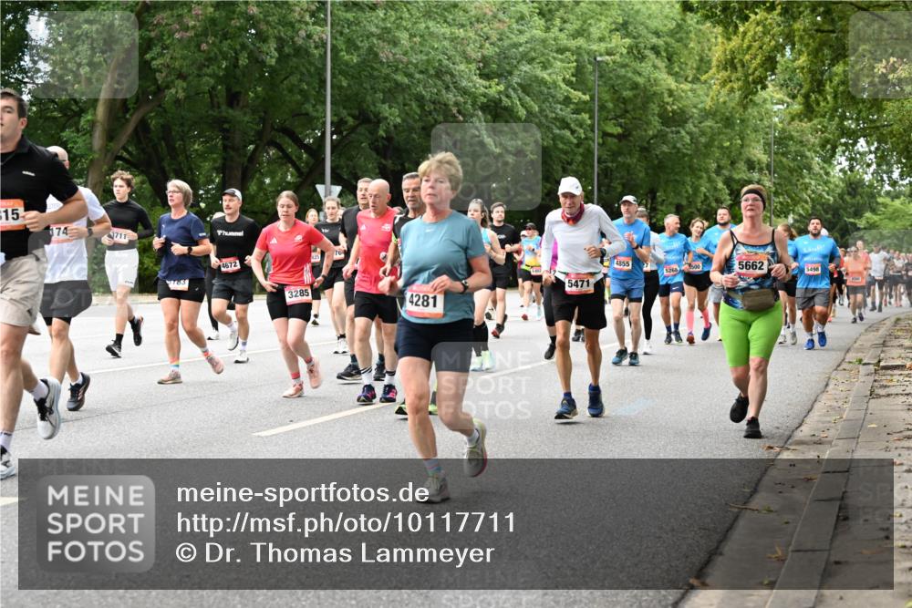 06.09.2026 - CURREX Alsterlauf Dr. Thomas Lammeyer http://msf.ph/oto/10117711 06.09.2026 09:15:54 Laufen 15, 174, 3711, 783, 4672, 5471, 3285, 4281, 4855, 5268, 500, 5662, 5498 meine-sportfotos.de