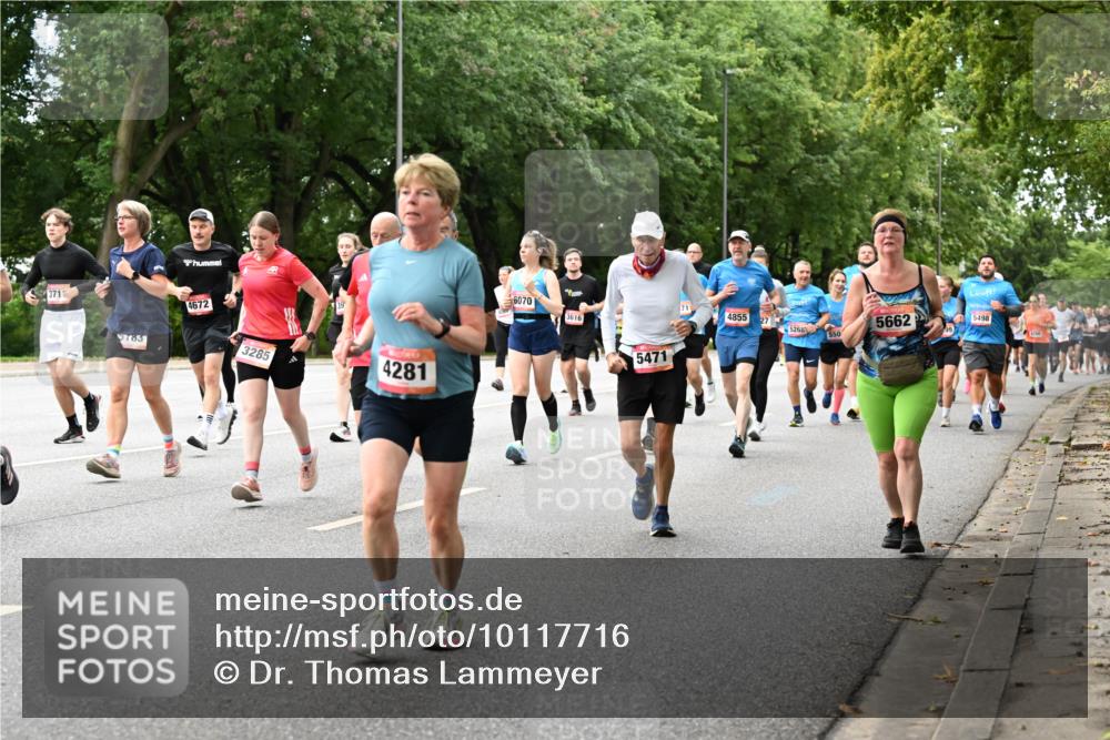 06.09.2026 - CURREX Alsterlauf Dr. Thomas Lammeyer http://msf.ph/oto/10117716 06.09.2026 09:15:54 Laufen 371, 783, 4672, 3285, 4281, 6070, 3616, 5471, 71, 4855, 5662, 5498, 5268, 550 meine-sportfotos.de