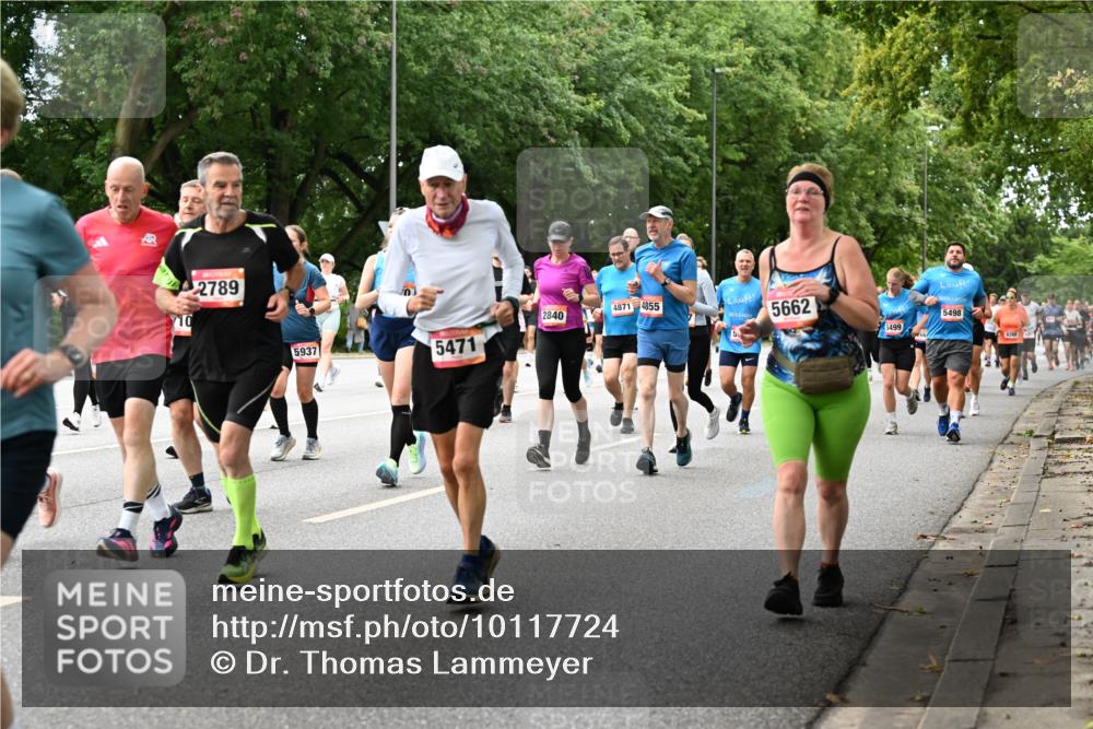 06.09.2026 - CURREX Alsterlauf Dr. Thomas Lammeyer http://msf.ph/oto/10117724 06.09.2026 09:15:55 Laufen 10, 2789, 4871, 4855, 2840, 5662, 5937, 5471, 5499, 5498 meine-sportfotos.de