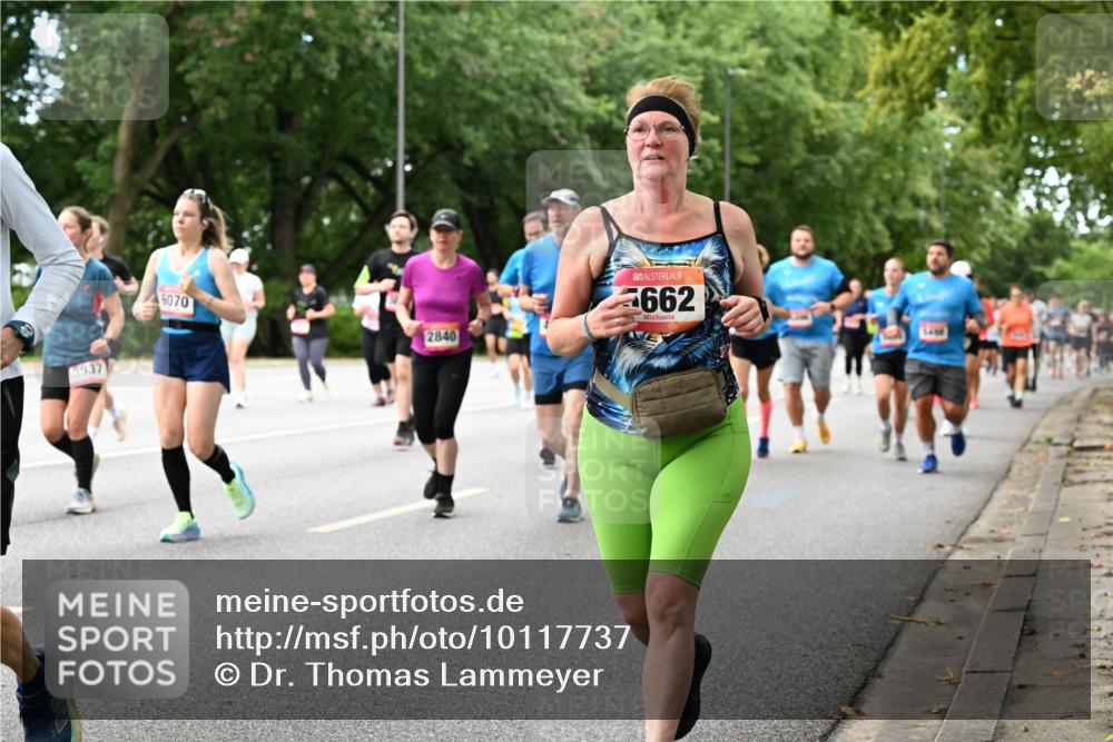 06.09.2026 - CURREX Alsterlauf Dr. Thomas Lammeyer http://msf.ph/oto/10117737 06.09.2026 09:15:57 Laufen 5937, 6070, 2840, 662 meine-sportfotos.de