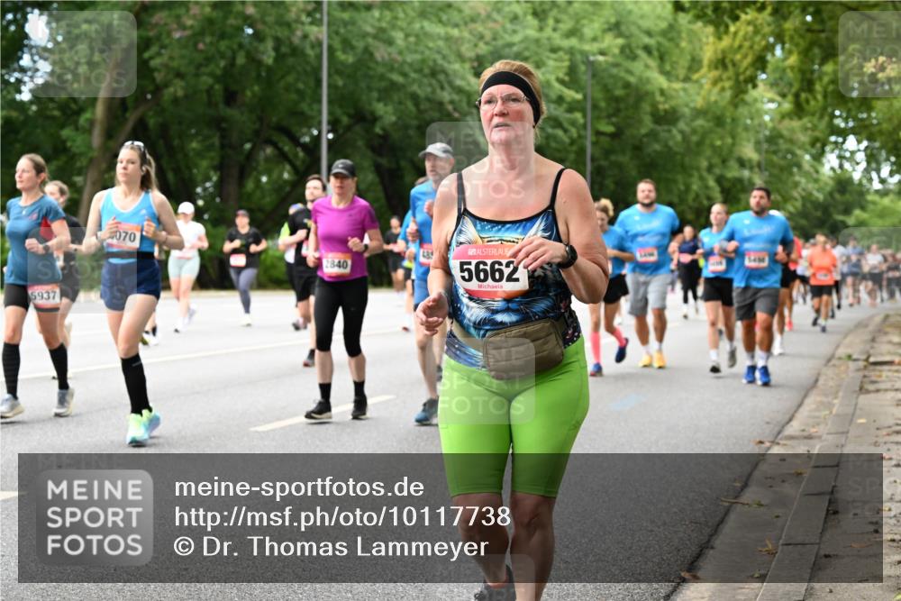 06.09.2026 - CURREX Alsterlauf Dr. Thomas Lammeyer http://msf.ph/oto/10117738 06.09.2026 09:15:57 Laufen 5937, 070, 434, 2840, 5662 meine-sportfotos.de