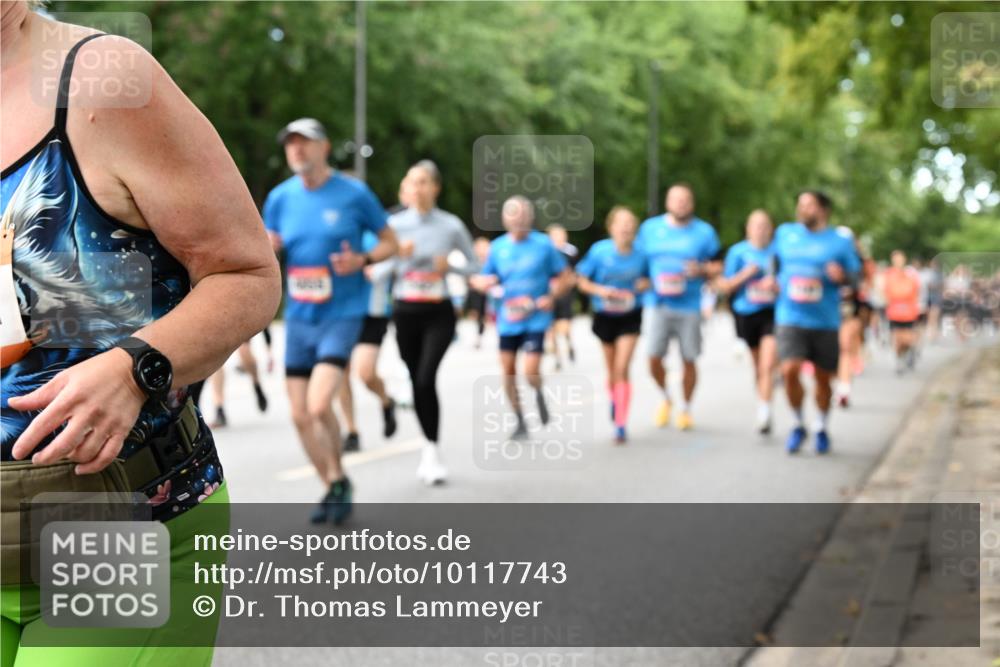 06.09.2026 - CURREX Alsterlauf Dr. Thomas Lammeyer http://msf.ph/oto/10117743 06.09.2026 09:15:58 Laufen  meine-sportfotos.de