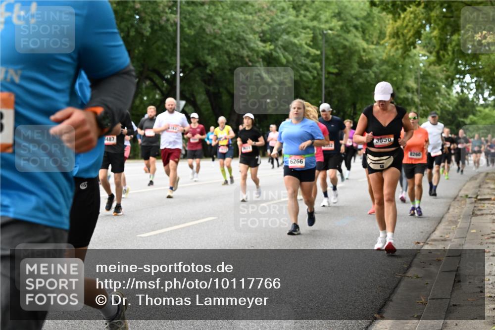 06.09.2026 - CURREX Alsterlauf Dr. Thomas Lammeyer http://msf.ph/oto/10117766 06.09.2026 09:16:02 Laufen 487, 6266, 3850, 8260 meine-sportfotos.de