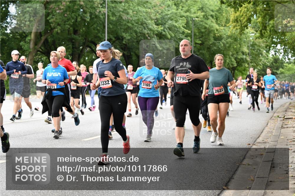06.09.2026 - CURREX Alsterlauf Dr. Thomas Lammeyer http://msf.ph/oto/10117866 06.09.2026 09:16:14 Laufen 3662, 5931, 184, 3332, 185, 3165, 2795, 2622 meine-sportfotos.de