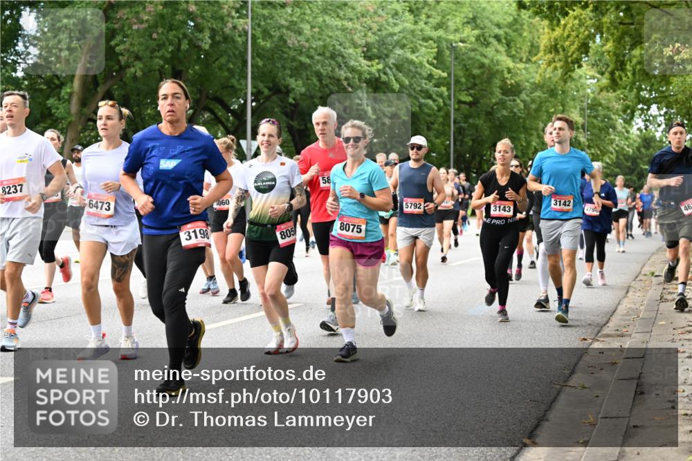 06.09.2026 - CURREX Alsterlauf Dr. Thomas Lammeyer http://msf.ph/oto/10117903 06.09.2026 09:16:19 Laufen 8237, 6473, 3198, 3060, 58, 805, 8075, 5792, 3143, 3142, 479, 46 meine-sportfotos.de