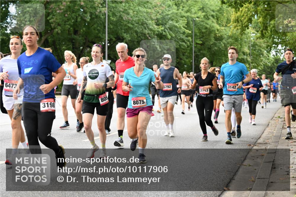 06.09.2026 - CURREX Alsterlauf Dr. Thomas Lammeyer http://msf.ph/oto/10117906 06.09.2026 09:16:19 Laufen 6473, 3198, 112, 58, 805, 8075, 5792, 4167, 343, 3142, 4794, 46 meine-sportfotos.de