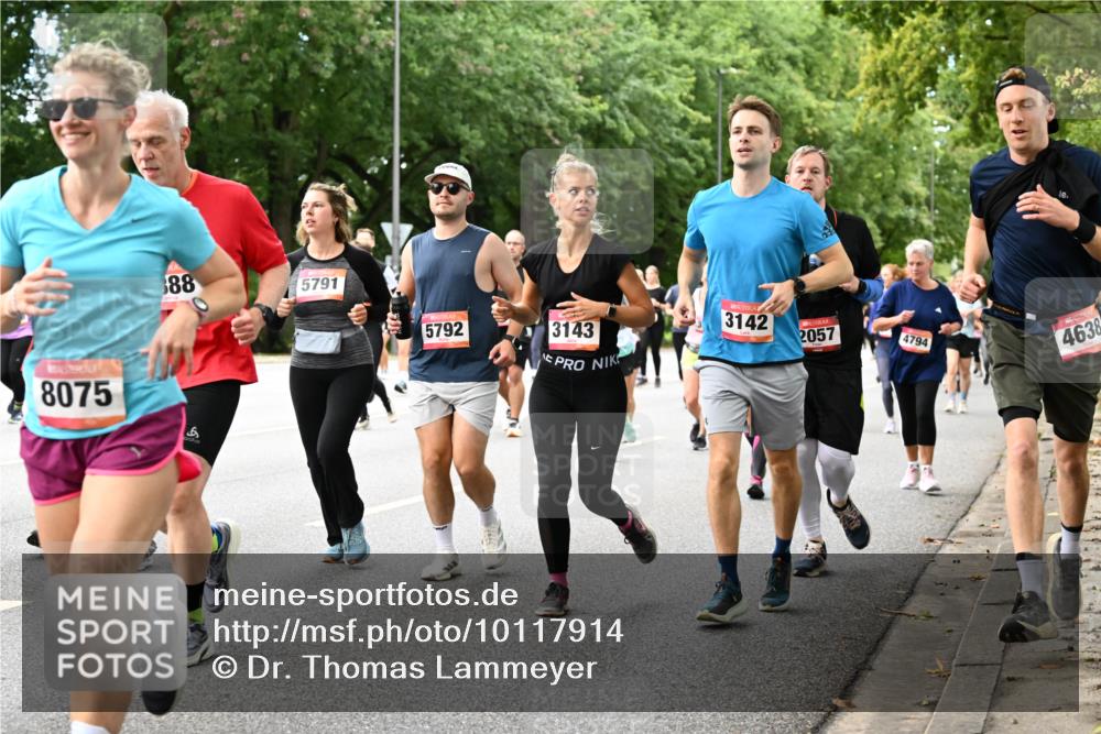 06.09.2026 - CURREX Alsterlauf Dr. Thomas Lammeyer http://msf.ph/oto/10117914 06.09.2026 09:16:20 Laufen 8075, 88, 5791, 5792, 3143, 3142, 2057, 4794, 4638 meine-sportfotos.de