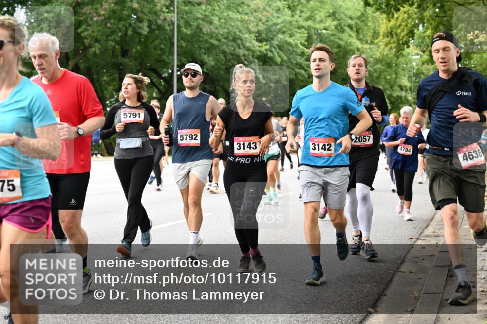 06.09.2026 - CURREX Alsterlauf Dr. Thomas Lammeyer http://msf.ph/oto/10117915 06.09.2026 09:16:20 Laufen 75, 8, 5791, 5792, 3143, 3142, 2057, 4794, 4638 meine-sportfotos.de