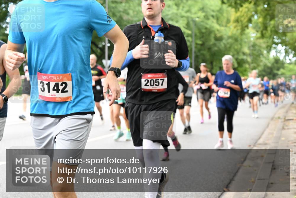 06.09.2026 - CURREX Alsterlauf Dr. Thomas Lammeyer http://msf.ph/oto/10117926 06.09.2026 09:16:22 Laufen 3142, 2057 meine-sportfotos.de