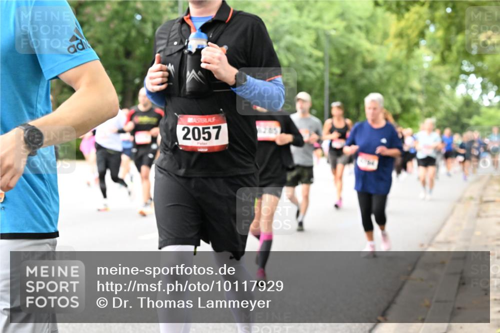 06.09.2026 - CURREX Alsterlauf Dr. Thomas Lammeyer http://msf.ph/oto/10117929 06.09.2026 09:16:22 Laufen 2057, 6285 meine-sportfotos.de