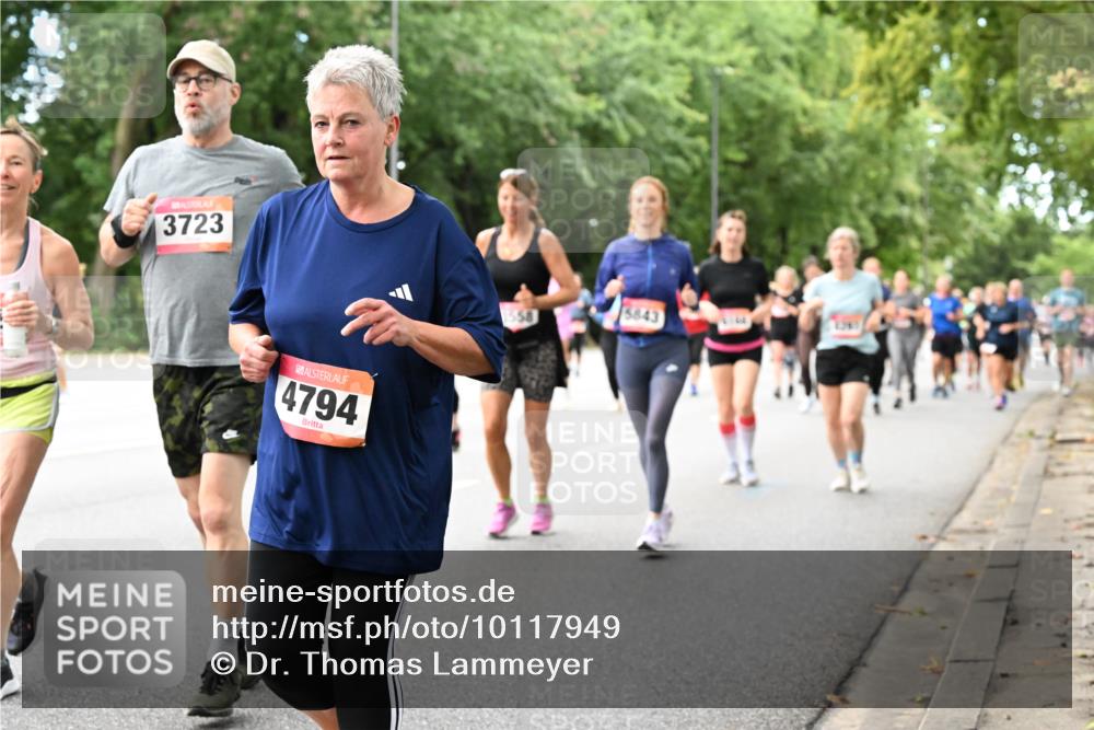 06.09.2026 - CURREX Alsterlauf Dr. Thomas Lammeyer http://msf.ph/oto/10117949 06.09.2026 09:16:25 Laufen 3723, 4794, 1558, 5843 meine-sportfotos.de