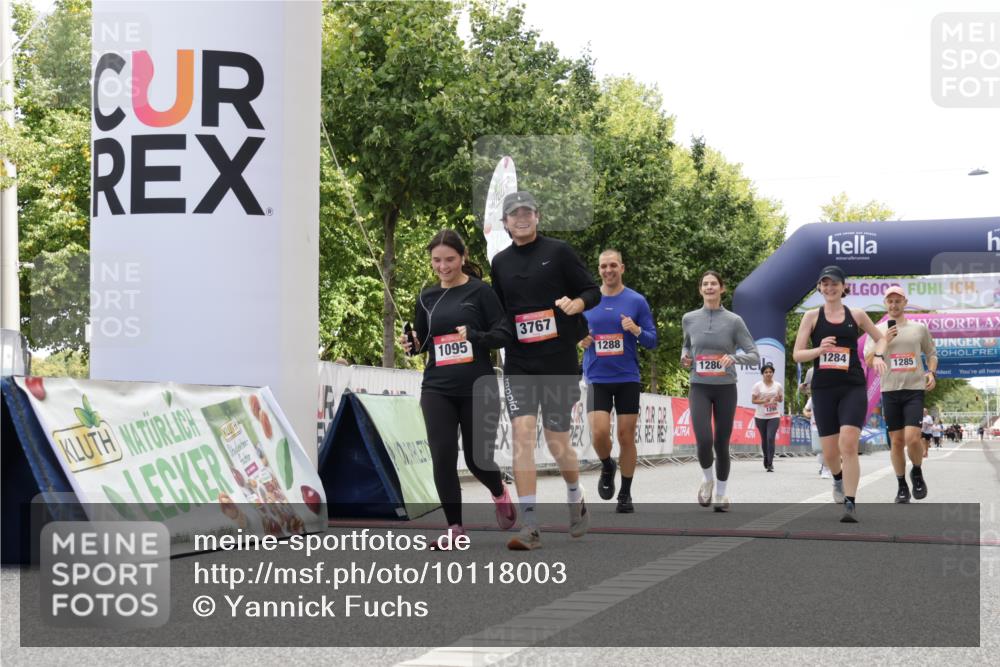 06.09.2026 - CURREX Alsterlauf Yannick Fuchs http://msf.ph/oto/10118003 06.09.2026 12:01:48 Ziel 1095, 1284, 1285, 1286, 1288, 8042 meine-sportfotos.de