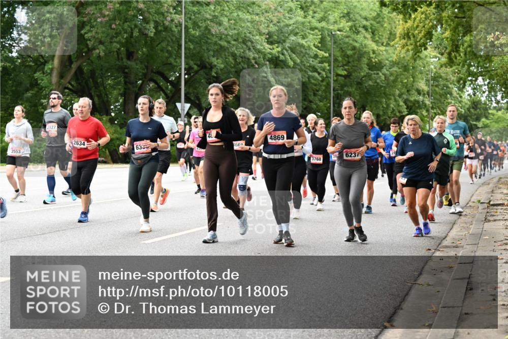 06.09.2026 - CURREX Alsterlauf Dr. Thomas Lammeyer http://msf.ph/oto/10118005 06.09.2026 09:16:31 Laufen 2553, 2127, 4, 4869, 2634, 6385, 866, 6, 6231, 3768 meine-sportfotos.de