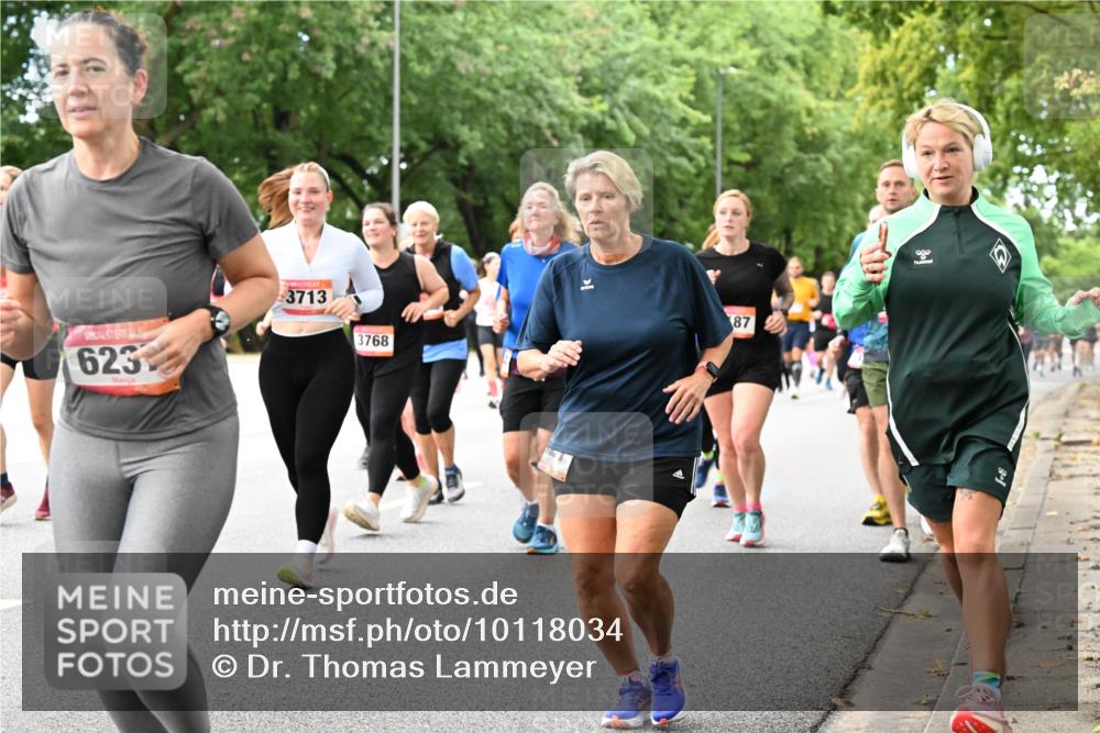 06.09.2026 - CURREX Alsterlauf Dr. Thomas Lammeyer http://msf.ph/oto/10118034 06.09.2026 09:16:33 Laufen 623, 3713, 87, 3768 meine-sportfotos.de
