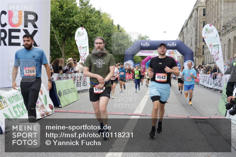 06.09.2026 - CURREX Alsterlauf Yannick Fuchs http://msf.ph/oto/10118231 06.09.2026 09:59:43 Ziel 2269, 2676, 2780, 3119, 3120, 4042, 4323, 4324, 4751, 4752, 4916, 5055, 5056, 5154, 5229, 5269, 5497, 5800, 6017, 6199, 6200, 6213, 6244, 6268, 8111 meine-sportfotos.de