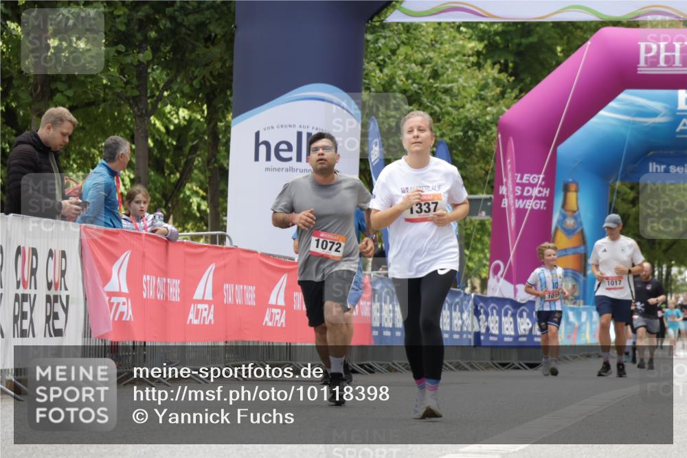 06.09.2026 - CURREX Alsterlauf Yannick Fuchs http://msf.ph/oto/10118398 06.09.2026 12:02:18 Ziel 1072, 1209, 1337 meine-sportfotos.de
