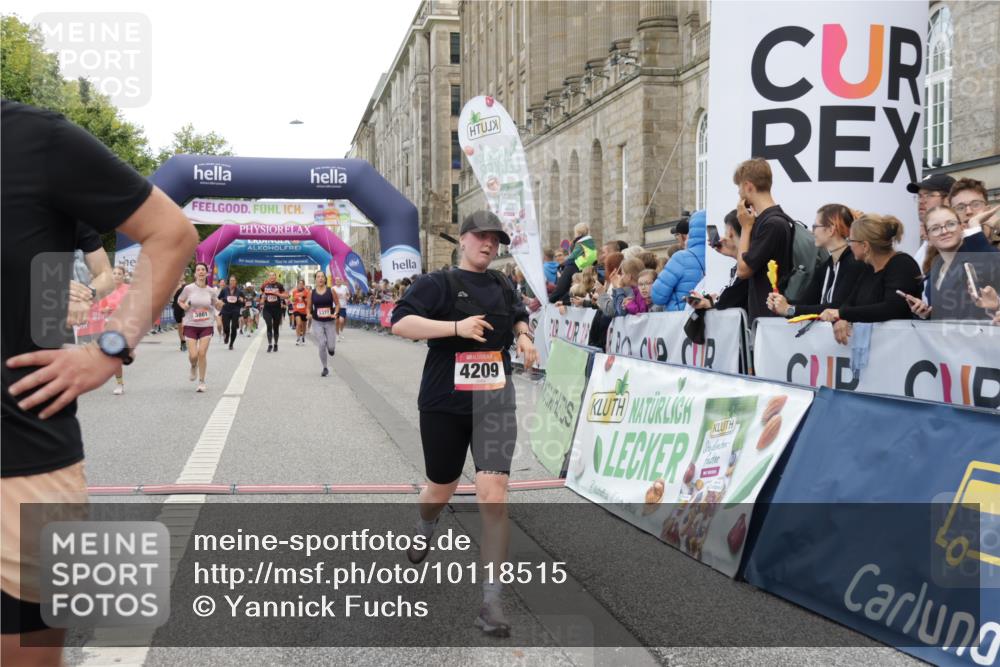 06.09.2026 - CURREX Alsterlauf Yannick Fuchs http://msf.ph/oto/10118515 06.09.2026 09:59:52 Ziel 2269, 2660, 3119, 3120, 3414, 3801, 4209, 4498, 4889, 4916, 5055, 5056, 5229, 5377, 5497, 5800, 6017, 6148, 6244, 6268, 8082 meine-sportfotos.de