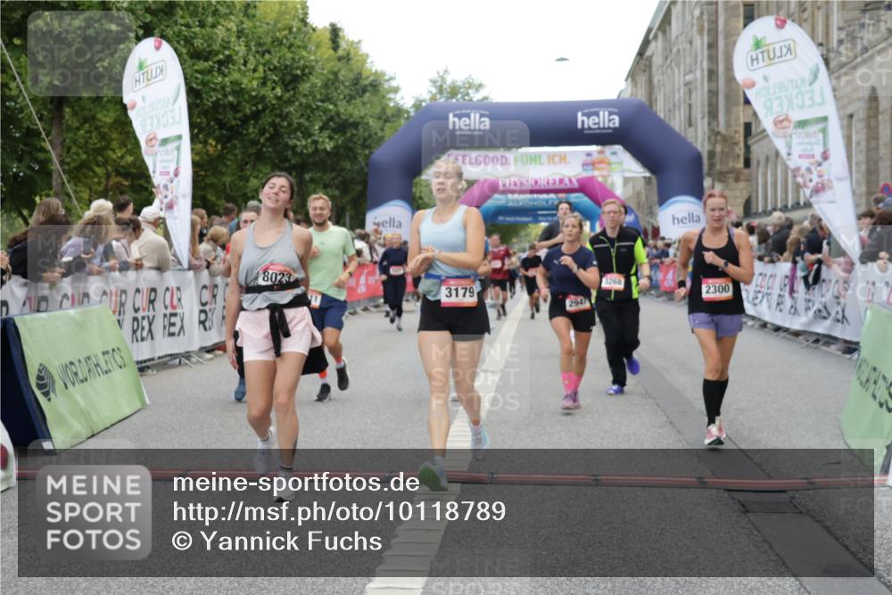 06.09.2026 - CURREX Alsterlauf Yannick Fuchs http://msf.ph/oto/10118789 06.09.2026 10:00:02 Ziel 2136, 2238, 2300, 2528, 2686, 2743, 2947, 3179, 3268, 3294, 3511, 3801, 4180, 4237, 4424, 4739, 5267, 5377, 5501, 5823, 6254, 8023, 8314 meine-sportfotos.de