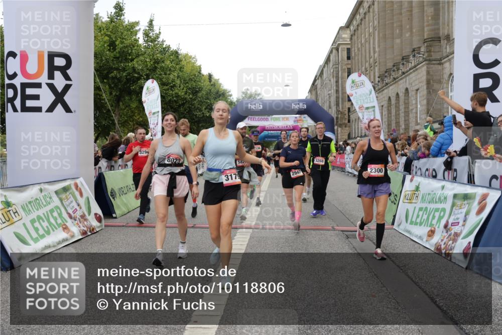 06.09.2026 - CURREX Alsterlauf Yannick Fuchs http://msf.ph/oto/10118806 06.09.2026 10:00:03 Ziel 2136, 2238, 2300, 2528, 2686, 2743, 2947, 3179, 3268, 3294, 3511, 4136, 4180, 4237, 4424, 4739, 5267, 5501, 5823, 6254, 8023, 8314 meine-sportfotos.de