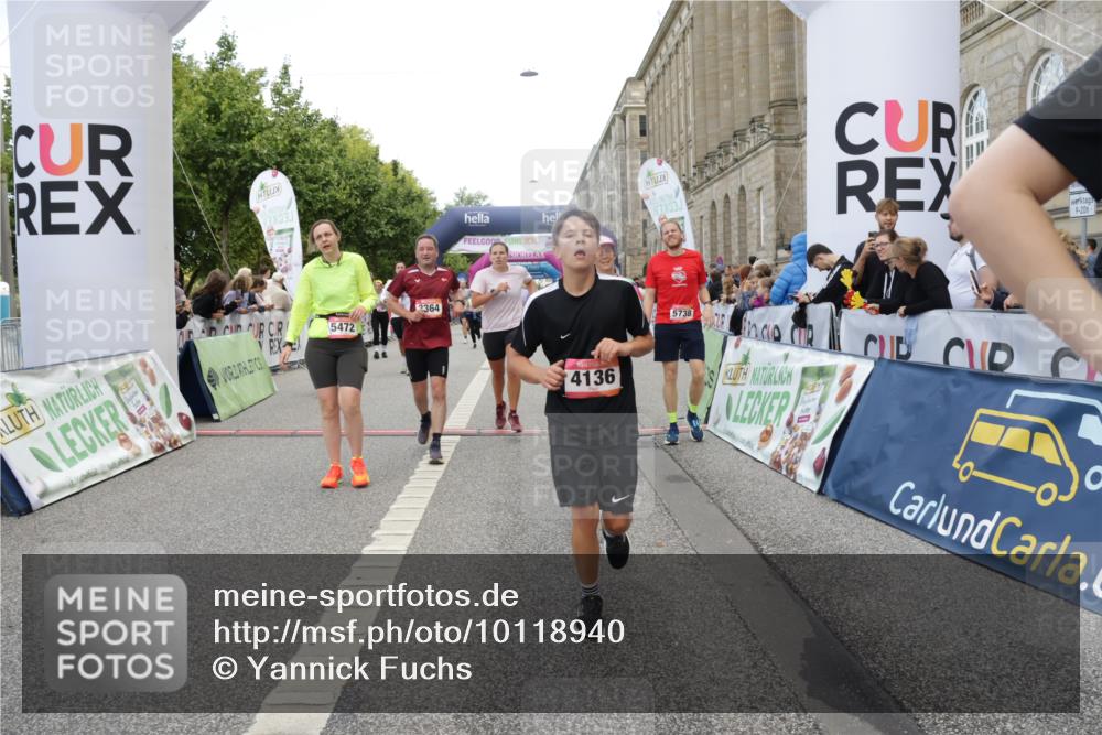 06.09.2026 - CURREX Alsterlauf Yannick Fuchs http://msf.ph/oto/10118940 06.09.2026 10:00:09 Ziel 2136, 2300, 2528, 2686, 2947, 3006, 3179, 3262, 3268, 3294, 3364, 3511, 4136, 4237, 4407, 4424, 5472, 5501, 5738, 5741, 5823, 6028, 6254, 6299, 8002, 8023, 8035, 8314 meine-sportfotos.de