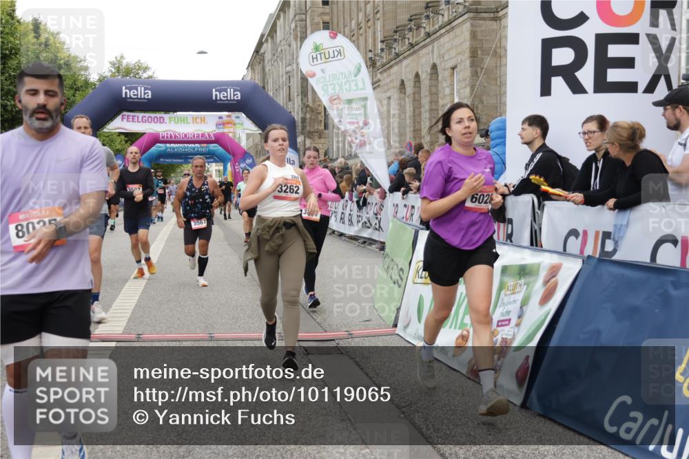 06.09.2026 - CURREX Alsterlauf Yannick Fuchs http://msf.ph/oto/10119065 06.09.2026 10:00:14 Ziel 2940, 3006, 3262, 3364, 3506, 3507, 3567, 3897, 4136, 4407, 5222, 5472, 5622, 5738, 5741, 6028, 6112, 6241, 6254, 6299, 8002, 8035, 8212 meine-sportfotos.de