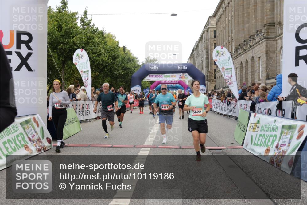 06.09.2026 - CURREX Alsterlauf Yannick Fuchs http://msf.ph/oto/10119186 06.09.2026 10:00:18 Ziel 2273, 2274, 2505, 2940, 3006, 3262, 3506, 3507, 3567, 3574, 3897, 4296, 4407, 5222, 5622, 6028, 6112, 6241, 6258, 6299, 6457, 8035, 8212 meine-sportfotos.de