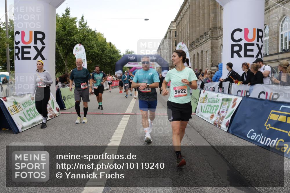 06.09.2026 - CURREX Alsterlauf Yannick Fuchs http://msf.ph/oto/10119240 06.09.2026 10:00:19 Ziel 2089, 2273, 2274, 2505, 2940, 3006, 3262, 3506, 3507, 3567, 3574, 3897, 4296, 5005, 5222, 5622, 6028, 6112, 6241, 6258, 6291, 6299, 6457, 8035, 8212 meine-sportfotos.de