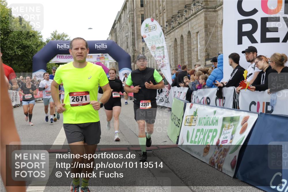 06.09.2026 - CURREX Alsterlauf Yannick Fuchs http://msf.ph/oto/10119514 06.09.2026 10:00:29 Ziel 2089, 2124, 2257, 2273, 2274, 2505, 2545, 2671, 2721, 2856, 4296, 4461, 4468, 4524, 4578, 5005, 5536, 6180, 6258, 6291, 6436, 6457, 8008, 8063, 8318 meine-sportfotos.de
