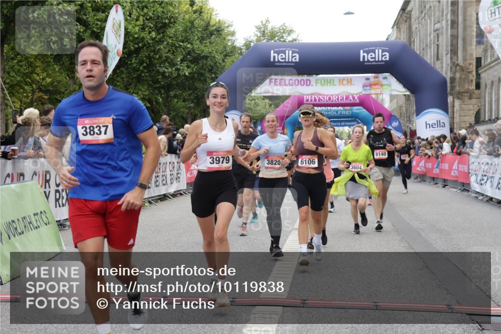 06.09.2026 - CURREX Alsterlauf Yannick Fuchs http://msf.ph/oto/10119838 06.09.2026 10:00:42 Ziel 2531, 2698, 3604, 3820, 3837, 3848, 3979, 4084, 4577, 4900, 5108, 5467, 5519, 5567, 5832, 5833, 5930, 6106, 6187, 6257, 8068, 8140 meine-sportfotos.de
