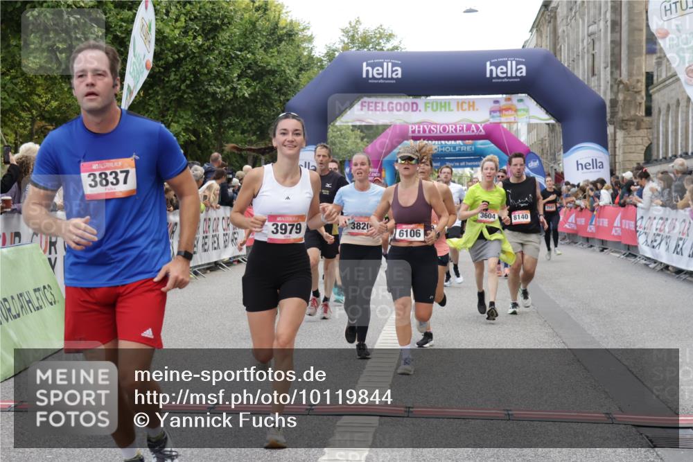 06.09.2026 - CURREX Alsterlauf Yannick Fuchs http://msf.ph/oto/10119844 06.09.2026 10:00:42 Ziel 2531, 2698, 3604, 3820, 3837, 3848, 3979, 4084, 4577, 4900, 5108, 5467, 5519, 5567, 5832, 5833, 5930, 6106, 6187, 6257, 8068, 8140 meine-sportfotos.de
