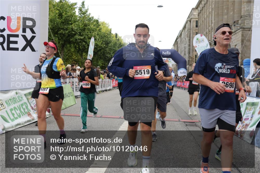 06.09.2026 - CURREX Alsterlauf Yannick Fuchs http://msf.ph/oto/10120046 06.09.2026 10:00:49 Ziel 2531, 2698, 2849, 2895, 3068, 3274, 3295, 3604, 3727, 3820, 3979, 4084, 4414, 5077, 5108, 5240, 5460, 5519, 5577, 5724, 5930, 6106, 6257, 6397, 6480, 8068, 8140, 8293 meine-sportfotos.de