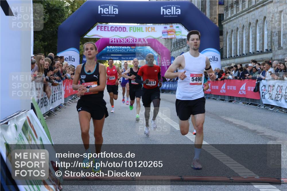06.09.2026 - CURREX Alsterlauf Strokosch-Dieckow http://msf.ph/oto/10120265 06.09.2026 09:36:44 Ziel 26, 2813, 5340, 5375, 5444, 5490, 5972, 6412 meine-sportfotos.de
