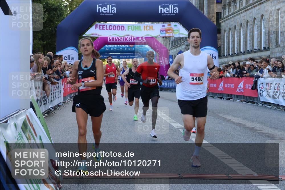 06.09.2026 - CURREX Alsterlauf Strokosch-Dieckow http://msf.ph/oto/10120271 06.09.2026 09:36:44 Ziel 26, 2813, 5340, 5375, 5444, 5490, 5972, 6412 meine-sportfotos.de