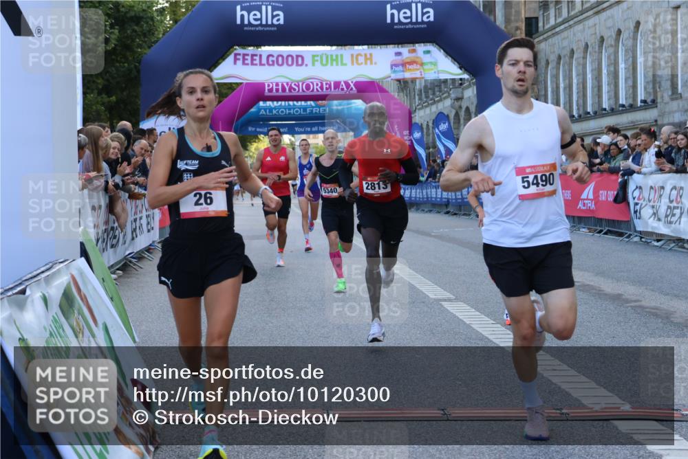06.09.2026 - CURREX Alsterlauf Strokosch-Dieckow http://msf.ph/oto/10120300 06.09.2026 09:36:45 Ziel 26, 2813, 5340, 5375, 5444, 5490, 5972, 6412 meine-sportfotos.de