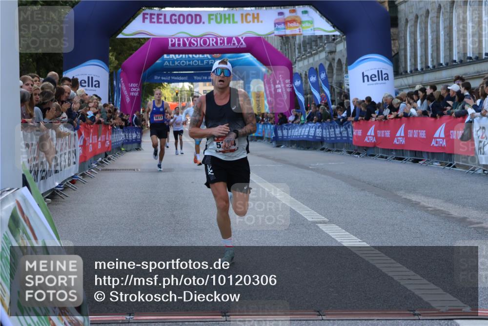 06.09.2026 - CURREX Alsterlauf Strokosch-Dieckow http://msf.ph/oto/10120306 06.09.2026 09:36:59 Ziel 5344, 5535, 5613 meine-sportfotos.de