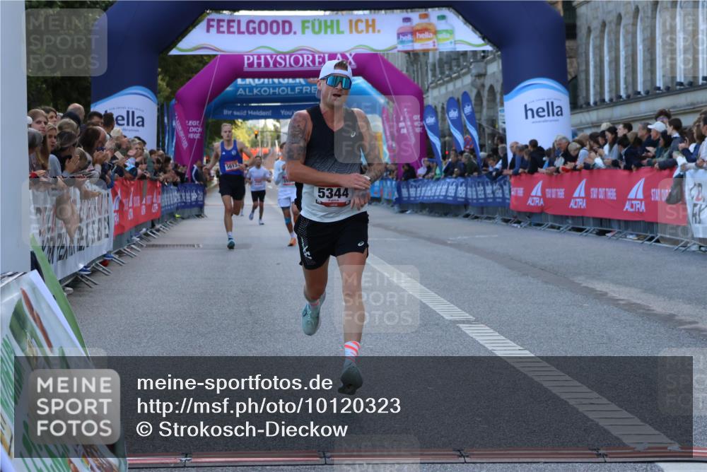 06.09.2026 - CURREX Alsterlauf Strokosch-Dieckow http://msf.ph/oto/10120323 06.09.2026 09:36:59 Ziel 5344, 5535, 5613 meine-sportfotos.de