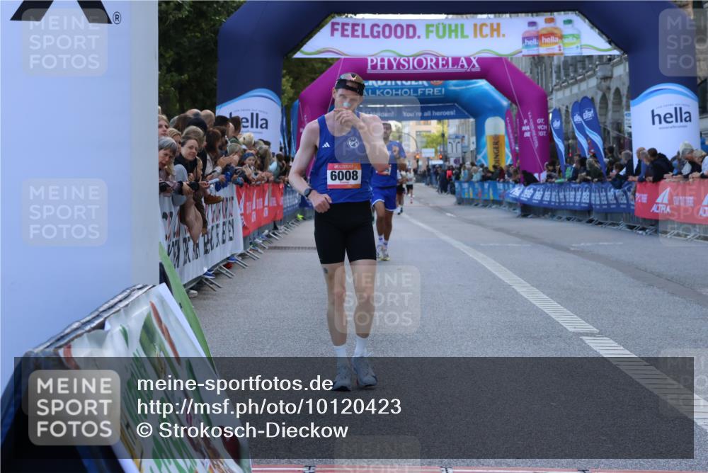 06.09.2026 - CURREX Alsterlauf Strokosch-Dieckow http://msf.ph/oto/10120423 06.09.2026 09:37:16 Ziel 2735, 6006, 6008 meine-sportfotos.de