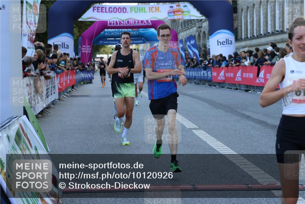 06.09.2026 - CURREX Alsterlauf Strokosch-Dieckow http://msf.ph/oto/10120926 06.09.2026 09:38:24 Ziel 2378, 4160, 4614, 4983, 5687, 5727, 6101, 6133, 6309, 8024 meine-sportfotos.de
