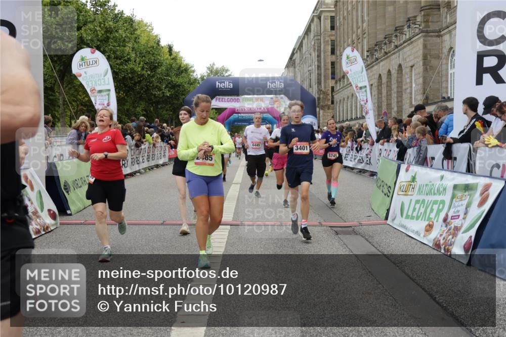 06.09.2026 - CURREX Alsterlauf Yannick Fuchs http://msf.ph/oto/10120987 06.09.2026 10:01:21 Ziel 2369, 2370, 2400, 2478, 2485, 3195, 3280, 3401, 3730, 3740, 4049, 4055, 4429, 4633, 4701, 5317, 5424, 5598, 5745, 5785, 6027, 6033, 6145, 6231, 6386, 6445 meine-sportfotos.de
