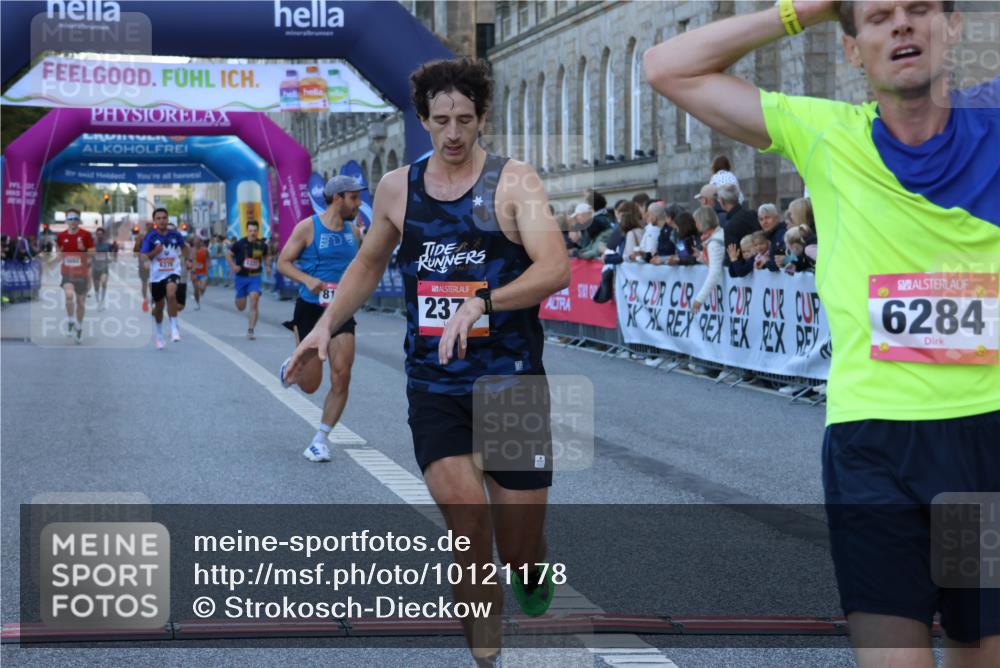 06.09.2026 - CURREX Alsterlauf Strokosch-Dieckow http://msf.ph/oto/10121178 06.09.2026 09:38:53 Ziel 2371, 2784, 5333, 5469, 5692, 5739, 5971, 6284, 6370, 8010, 8199 meine-sportfotos.de