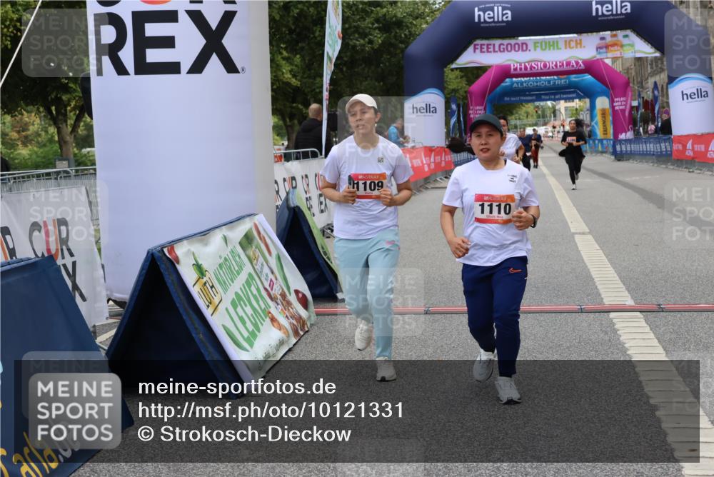 06.09.2026 - CURREX Alsterlauf Strokosch-Dieckow http://msf.ph/oto/10121331 06.09.2026 12:04:43 Ziel 1109, 1110, 8090 meine-sportfotos.de