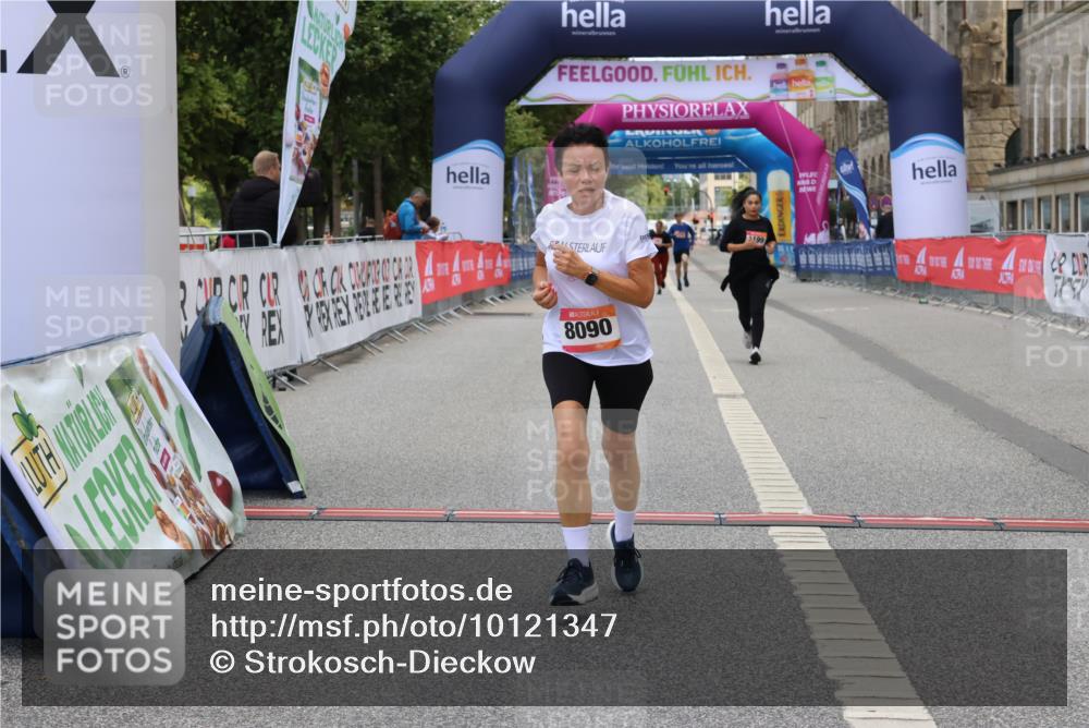 06.09.2026 - CURREX Alsterlauf Strokosch-Dieckow http://msf.ph/oto/10121347 06.09.2026 12:04:46 Ziel 1109, 1110, 1199, 8090 meine-sportfotos.de