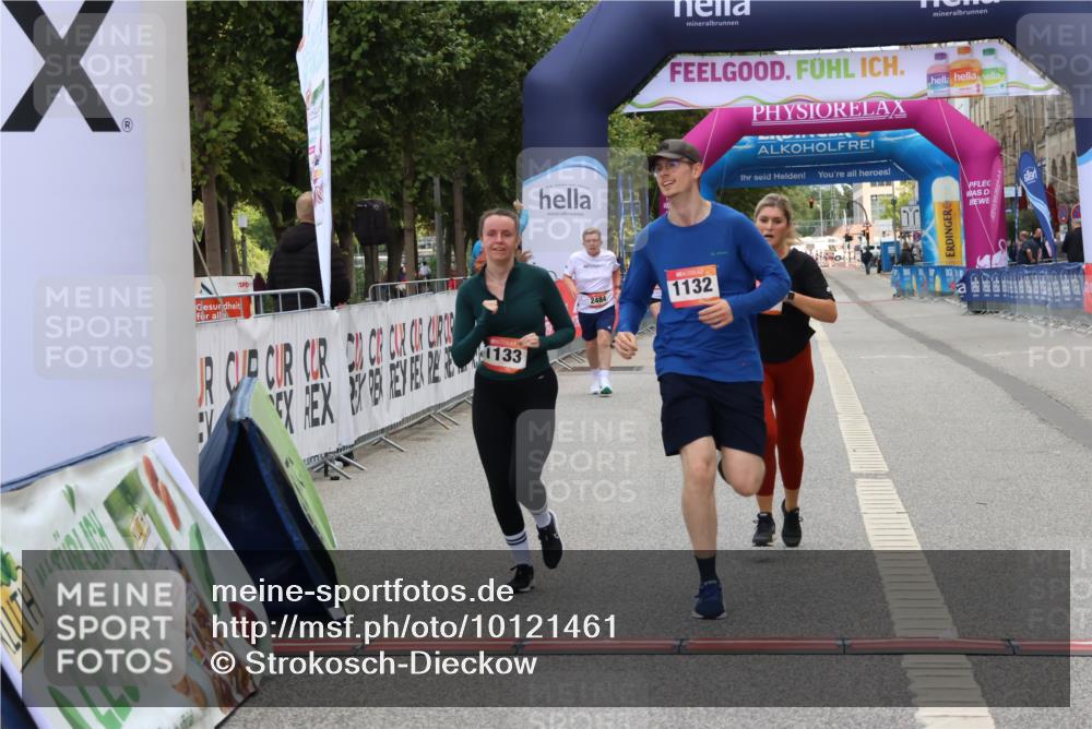 06.09.2026 - CURREX Alsterlauf Strokosch-Dieckow http://msf.ph/oto/10121461 06.09.2026 12:04:58 Ziel 1036, 1084 meine-sportfotos.de