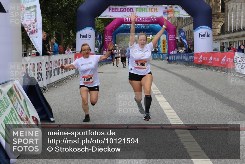 06.09.2026 - CURREX Alsterlauf Strokosch-Dieckow http://msf.ph/oto/10121594 06.09.2026 12:05:22 Ziel 1089, 1090, 1347 meine-sportfotos.de