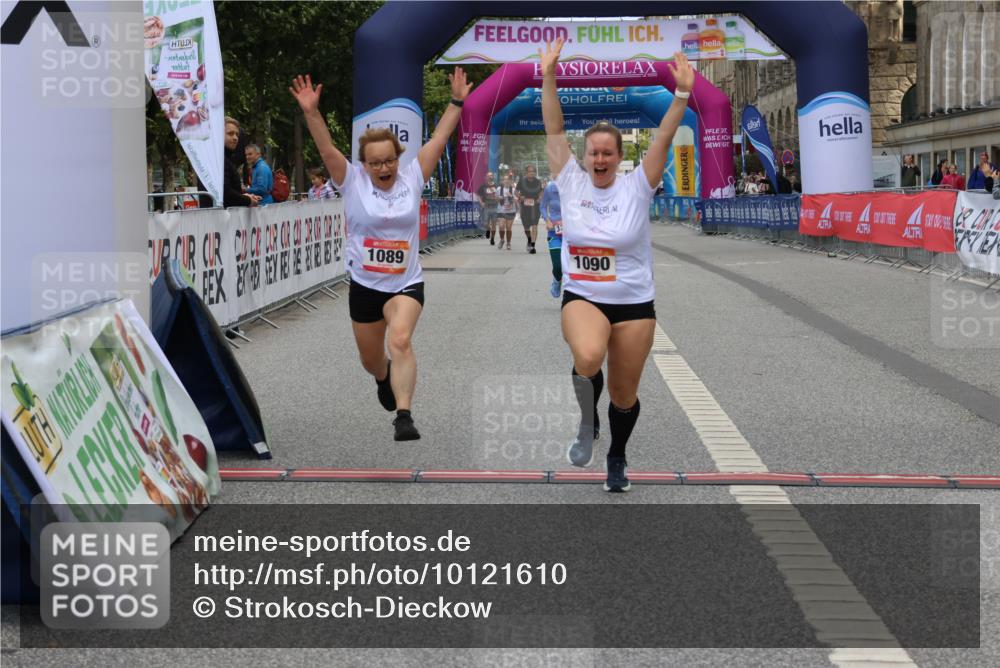 06.09.2026 - CURREX Alsterlauf Strokosch-Dieckow http://msf.ph/oto/10121610 06.09.2026 12:05:22 Ziel 1089, 1090, 1347 meine-sportfotos.de