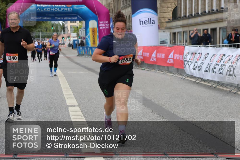 06.09.2026 - CURREX Alsterlauf Strokosch-Dieckow http://msf.ph/oto/10121702 06.09.2026 12:05:35 Ziel 1131, 1182, 1240, 1340 meine-sportfotos.de